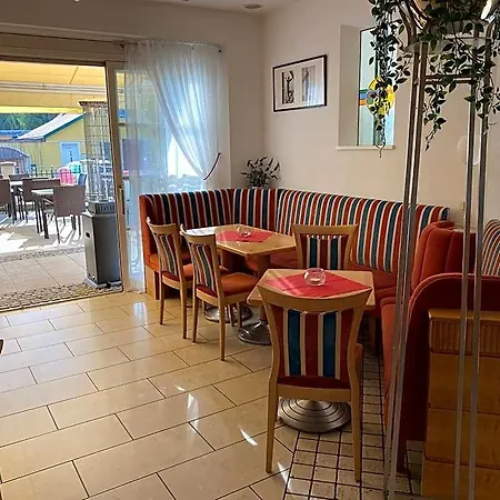 Landcafe Auszeit ホテル